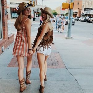 Meet your Posher, Ellie